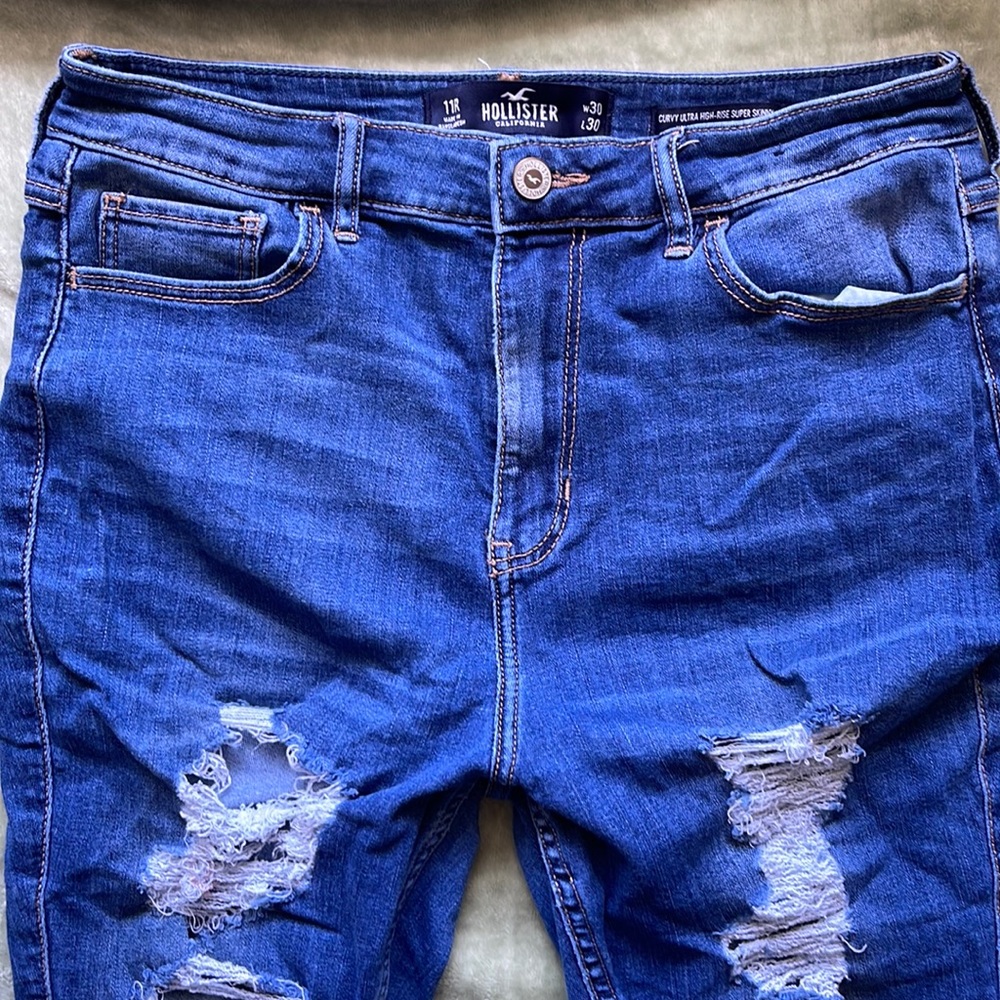 Curvy High-Rise Super Skinny Jeans